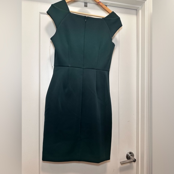 💚 NWT! Hunter Green CALVIN KLEIN Scuba Cap Sleeve Sheath Dress - Size 14 - Picture 3 of 9